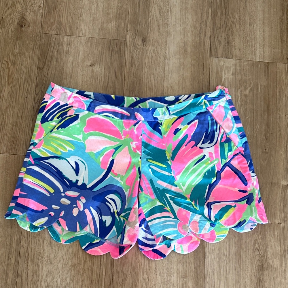 EUC Lilly Pulitzer shorts- Size 2